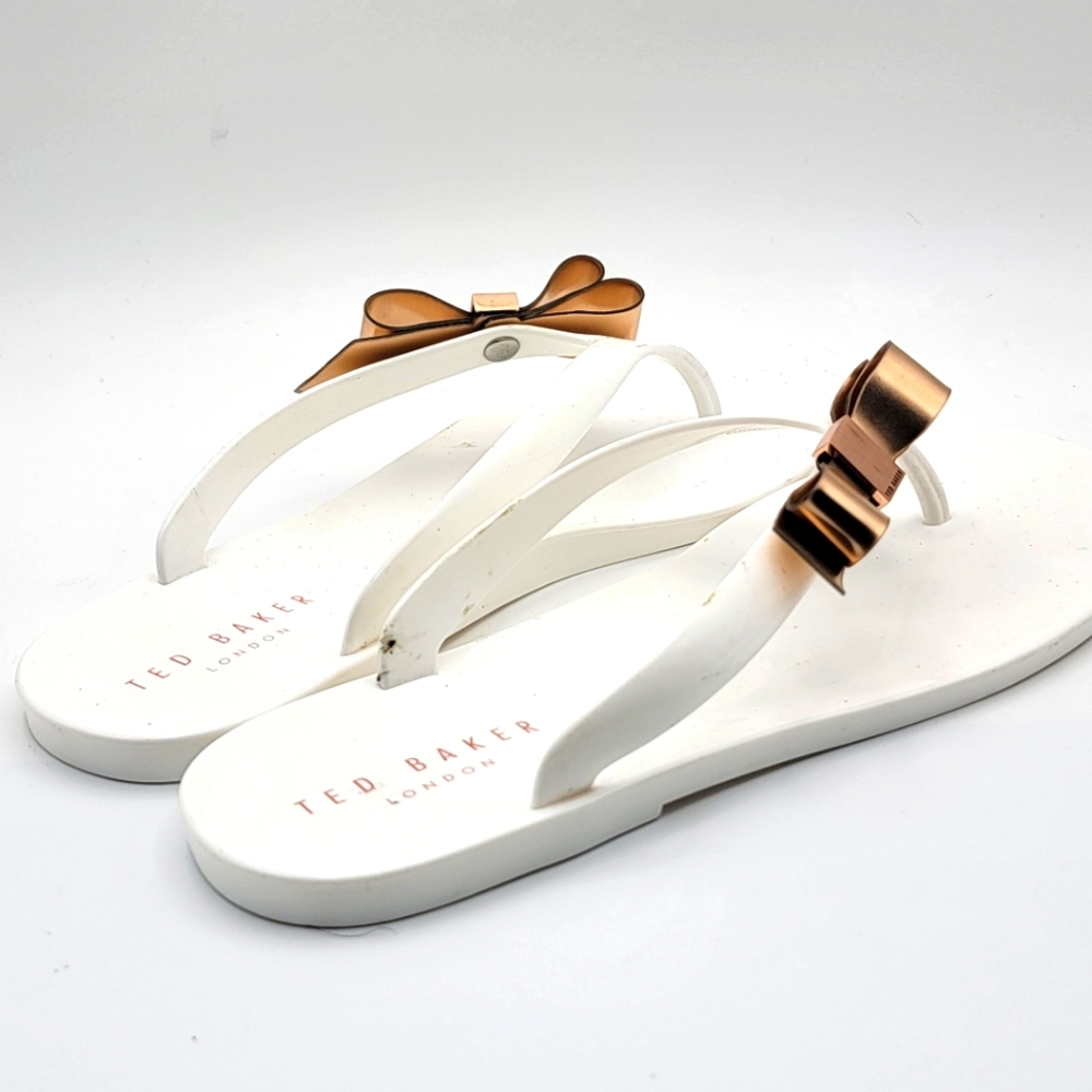 Ted Baker Rafeek Flip Flops with Signature Bow Size 40 (US 9.5) #1177